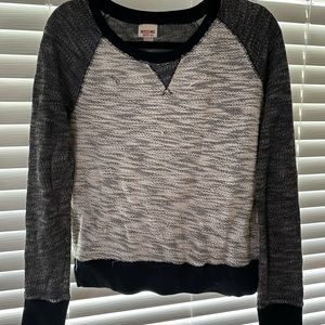 Mossimo Sweater - Size MEDIUM - Color GRAY